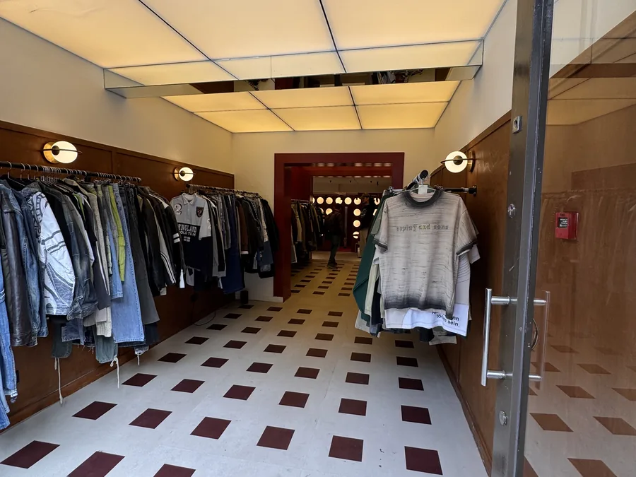 Custom merchandise displays and mirrors, Y2K Vintage, Brick Lane, McGregor Builders